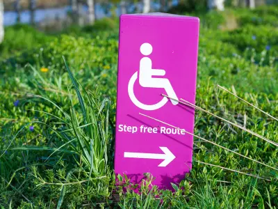 Effective Wayfinding Signage Design That Matches Your Brand